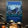 Plakat-metalowy-Yamaha-Tenere-700-Retro-Pixel-Art L 2.jpg